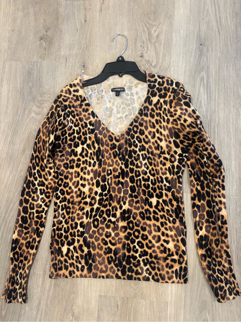 Express Leopard Print V-Neck Sweater - Tan/Black